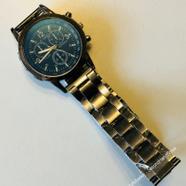 Herrenuhr mit Metallarmband